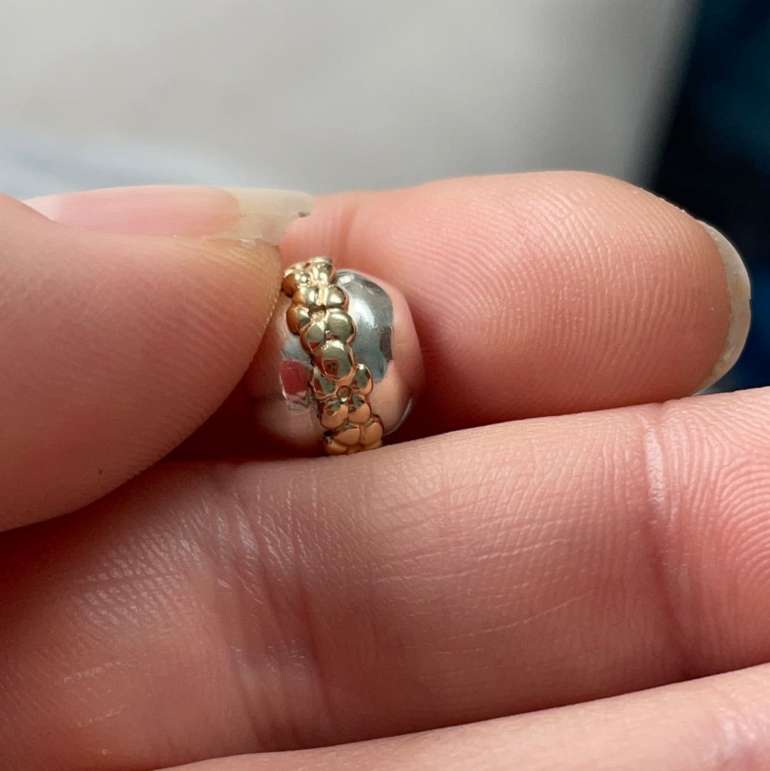 Genuine Pandora Two Tone RARE HTF Flower Line Daisy Charm