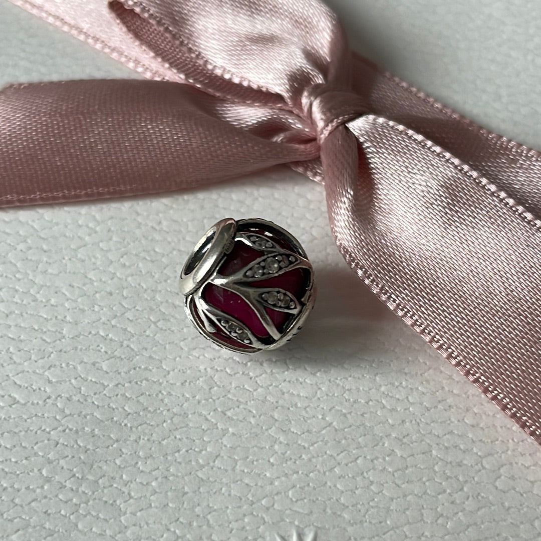 Genuine Pandora Cerise Faceted Murano Encased in Nature Leaf Pave Leaves Glass Silver Charm