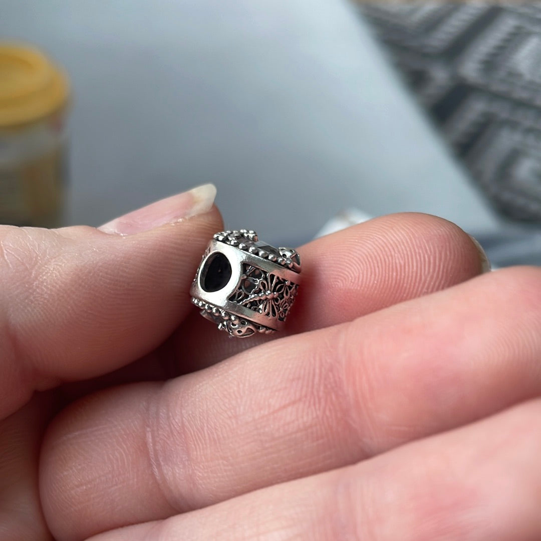 Genuine Pandora Clear Faceted Murano Glass With Daisies, Ladybird and Dragonfly Charm