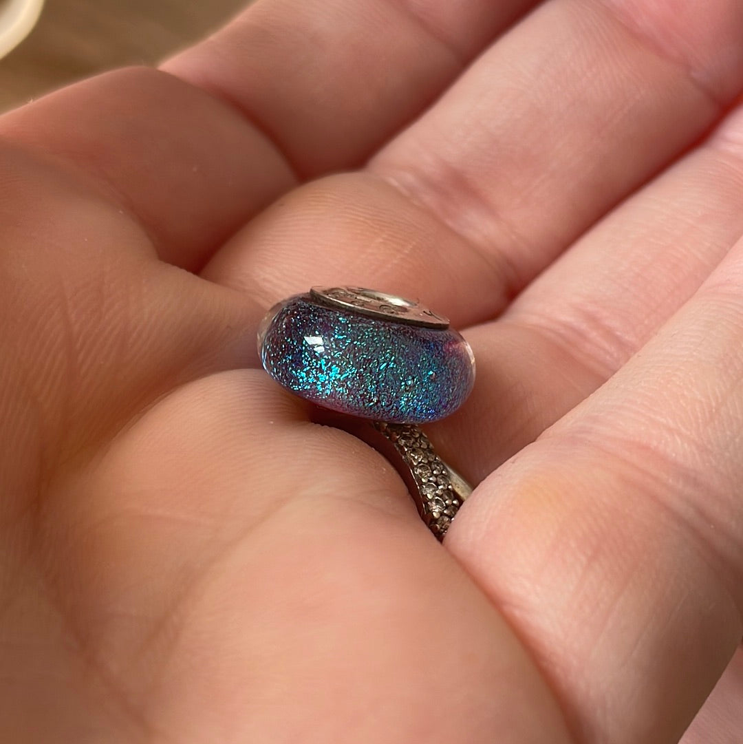 Genuine Chamilia Blue Purple Shine Foil Beautiful Irresdecent Glass Charm