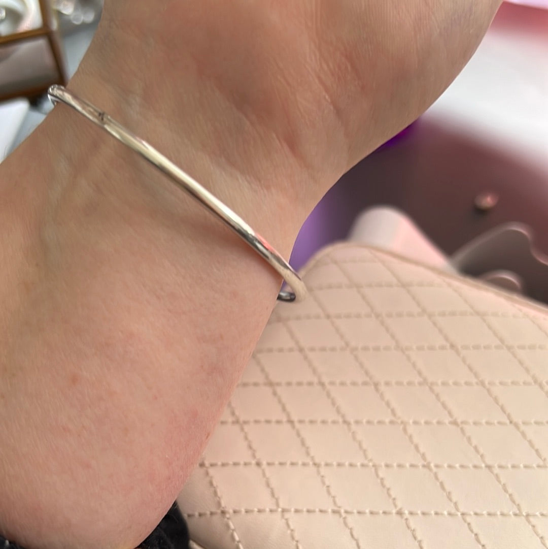 Vintage Solid Silver Knot Clip Bangle Heavy 19cm
