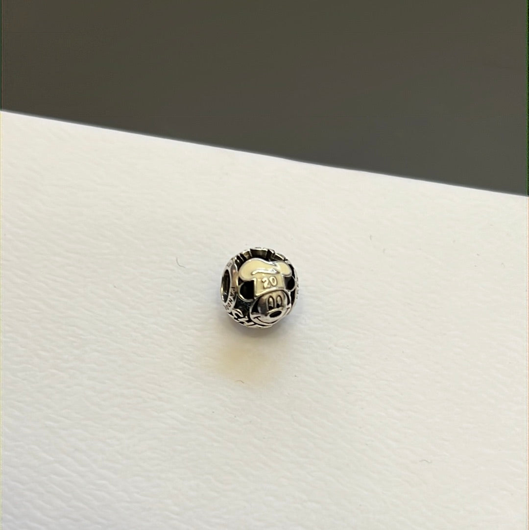Genuine Pandora Disney Parks Enamel Chef Mickey Mouse Enamel Charm RARE