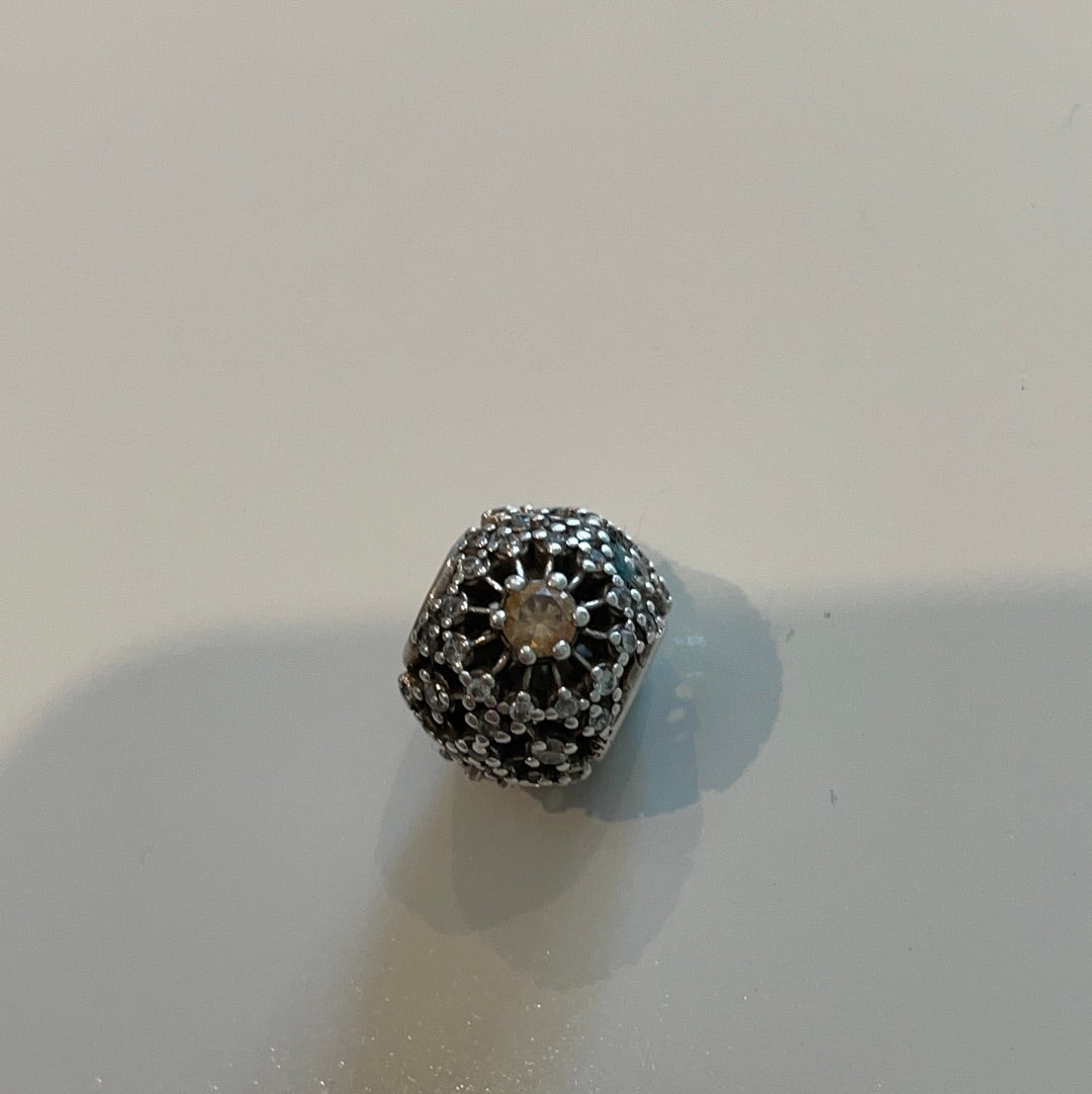 Genuine Pandora Beautiful Openwork Pave Abstract Gold Stone Charm