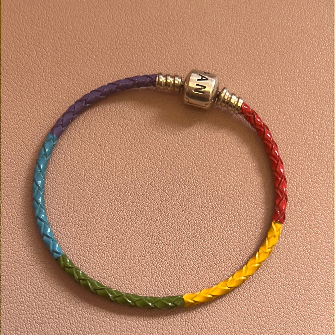 Unbranded Rainbow Coloured Leather Bracelet 18cm