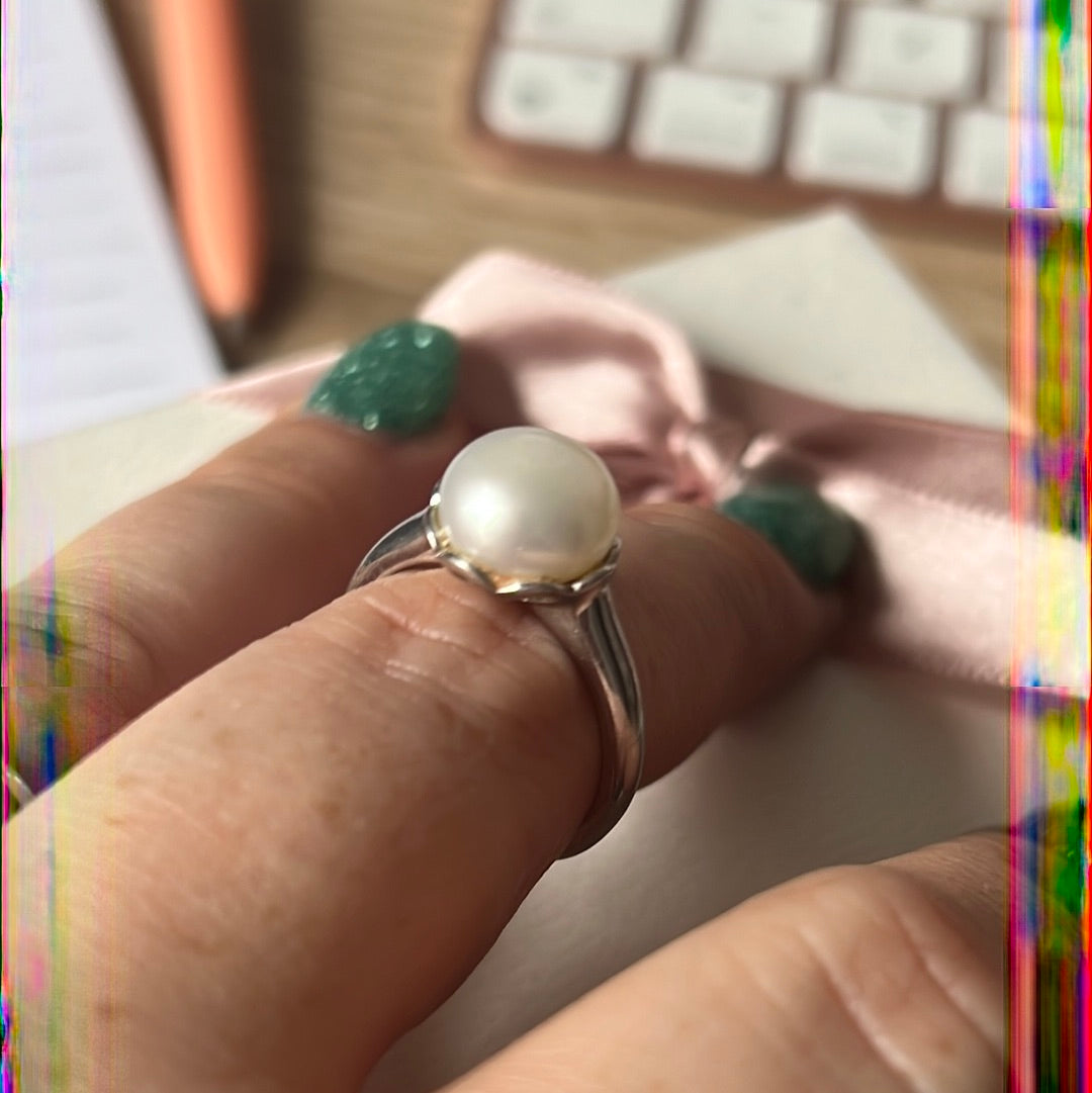 Sterling Silver Pearl Ring Size 58