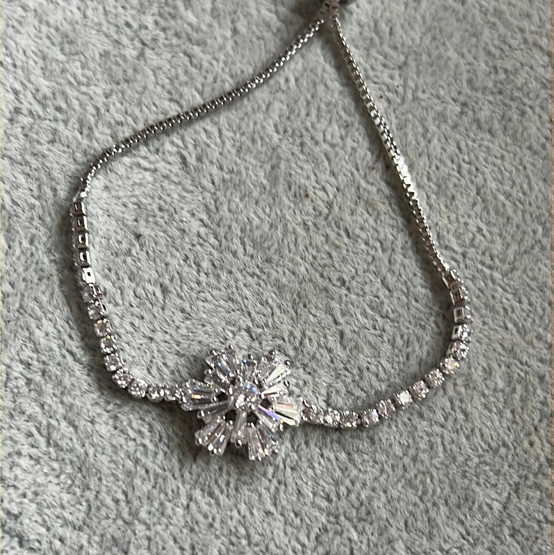 Brand New Sterling Silver Plated Flower CZ Slider Bracelet Adjustable