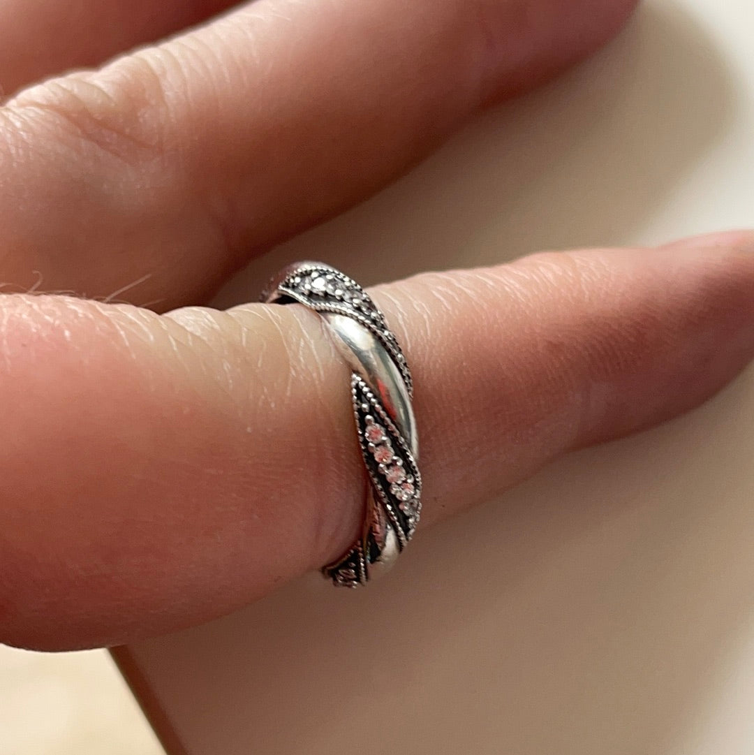 Genuine Pandora Swirl Pave Retired Band Ring 56