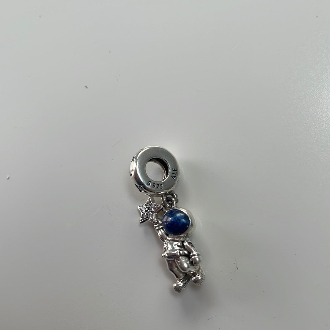Genuine Pandora New Style Astronaut Spaceman Traveller Dangle Charm