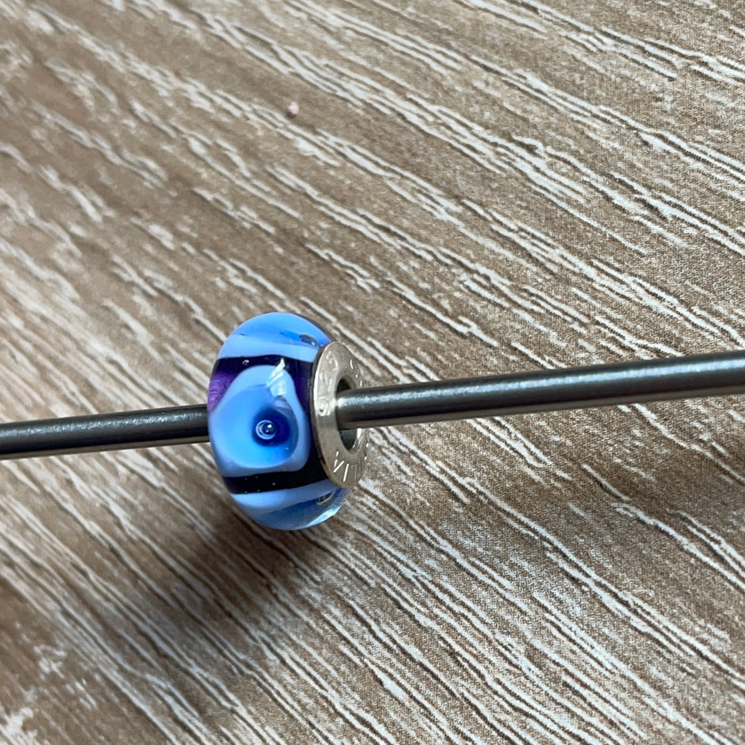 Genuine Chamilia Murano Light Blue Flower With Navy Blue Background Charm