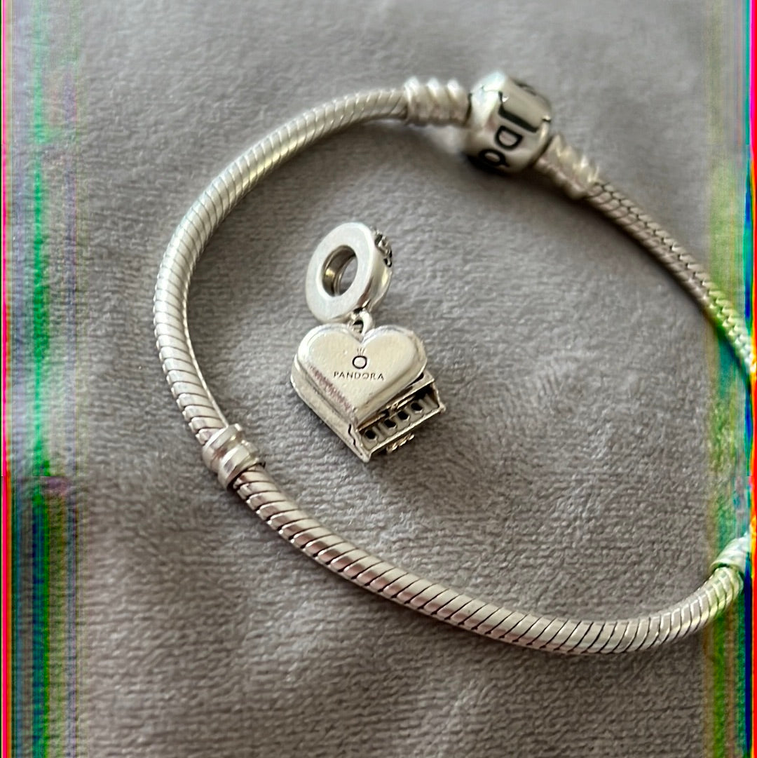 Genuine Pandora Enamel Piano Music “play with heart” Rare Charm