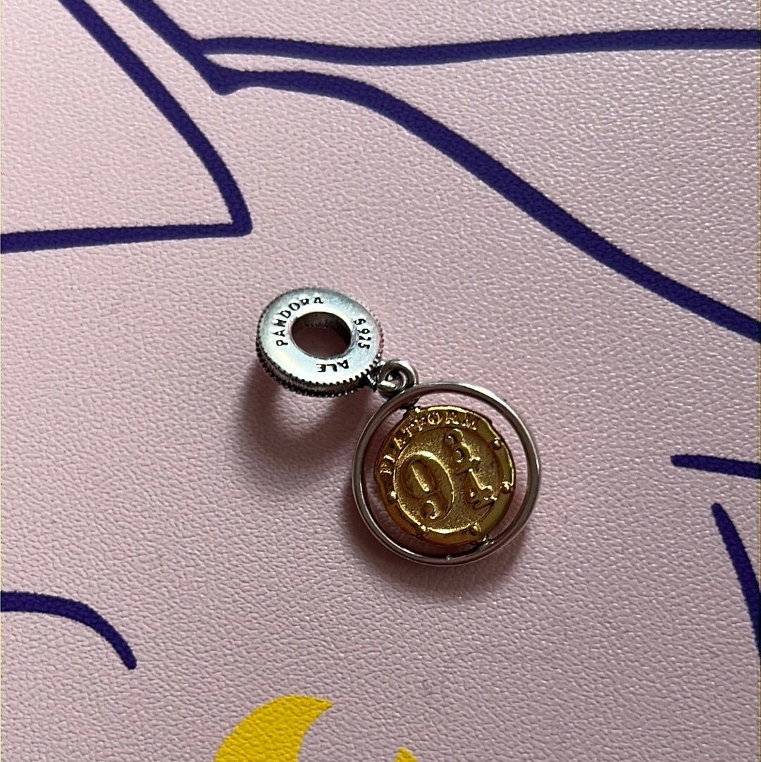 Genuine Pandora Harry Potter Shine Gold Platform 9 3/4 Dangle Charm