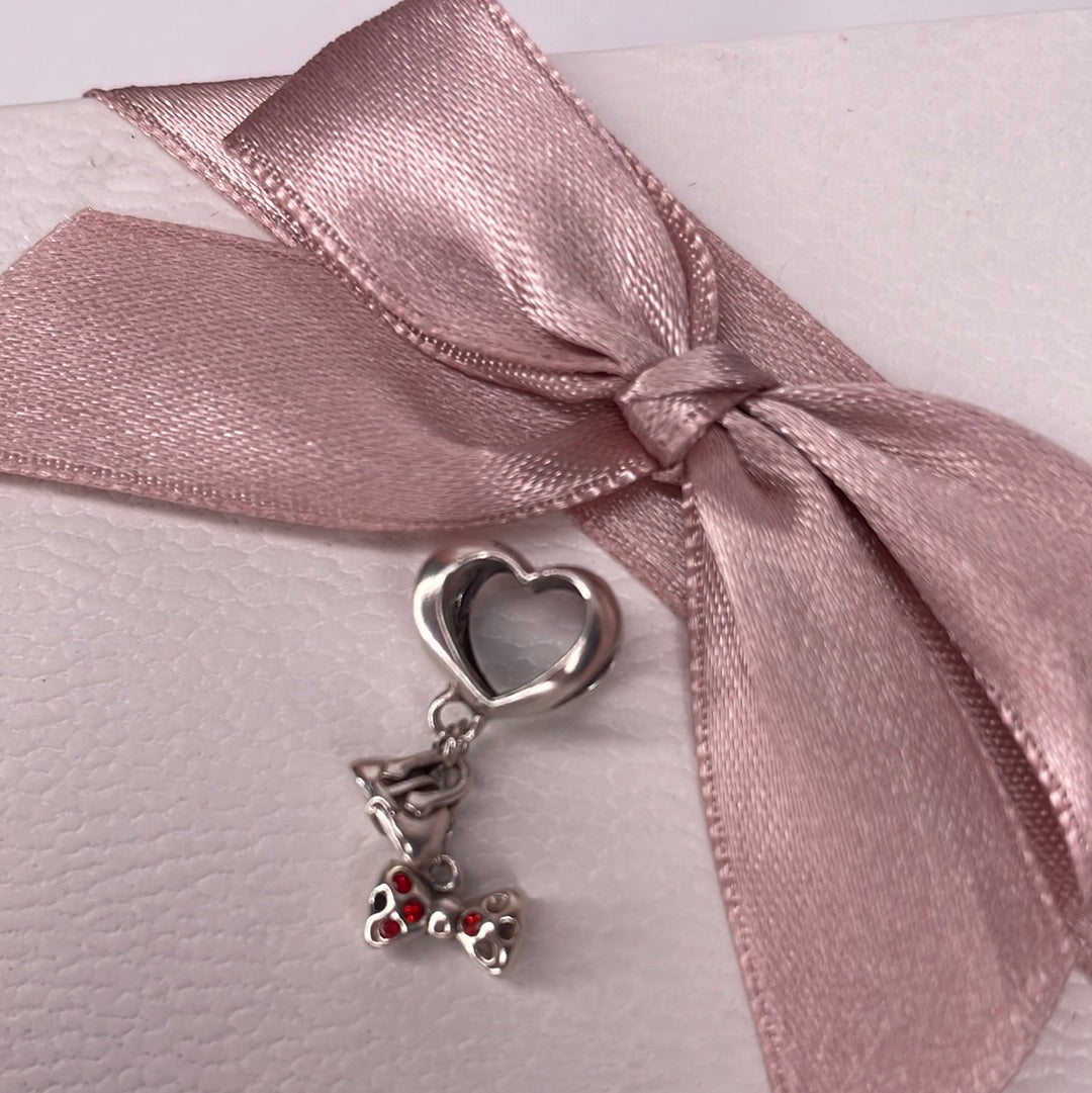 Genuine Chamilia Disney Minnie Mouse Red Enamel Bow Dangle and Handbag Heart Charm