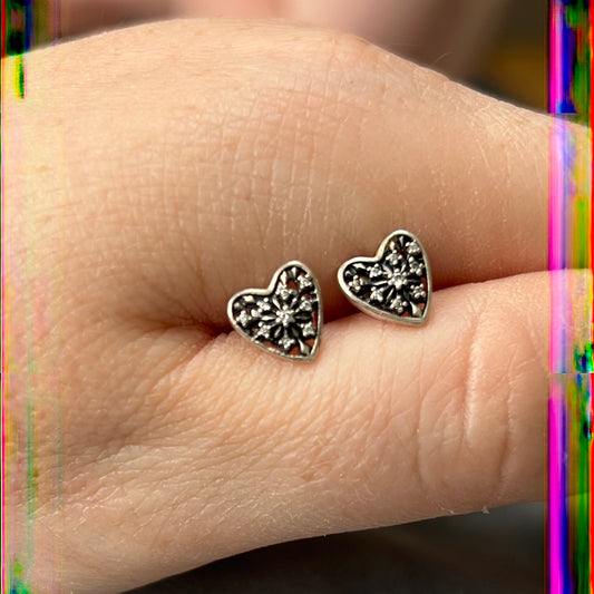 Genuine Pandora Winter Pave Heart Earrings