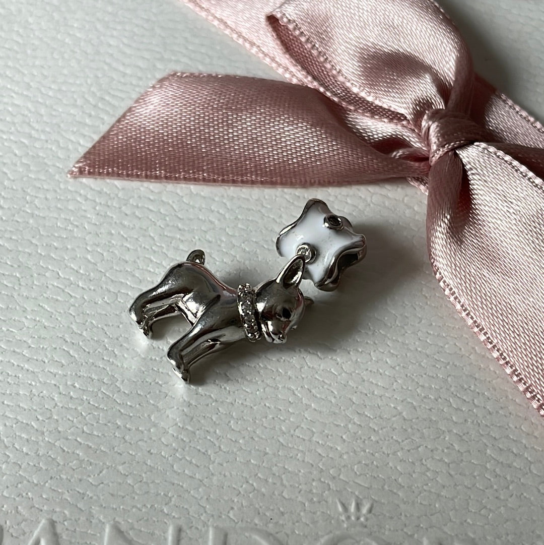 Genuine Gnoce Chihuahua Dog Dangle Charm BN