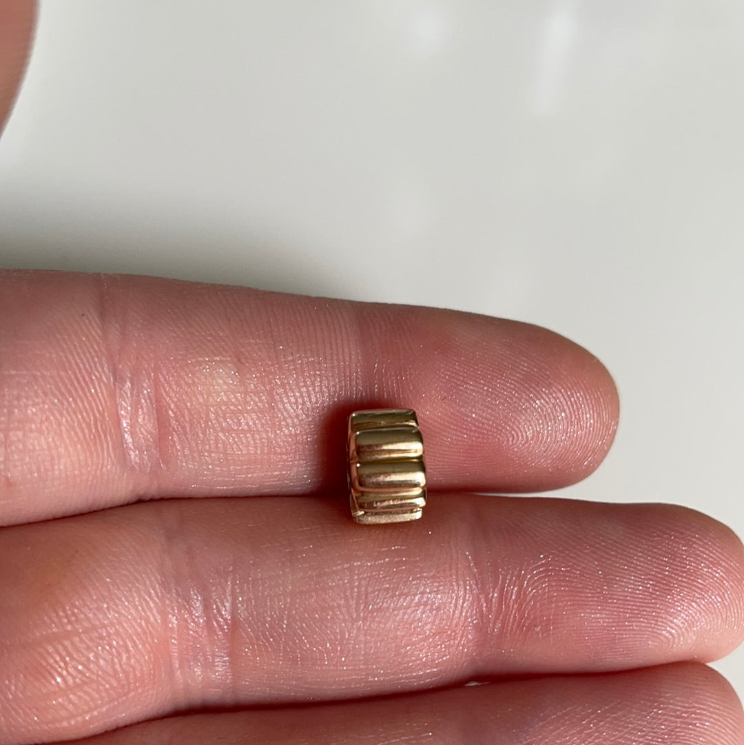 Genuine Pandora Solid 14ct Gold Ribbed Line Clip HTF