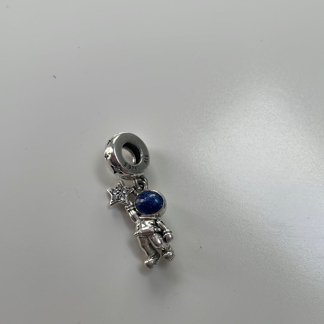 Genuine Pandora New Style Astronaut Spaceman Traveller Dangle Charm