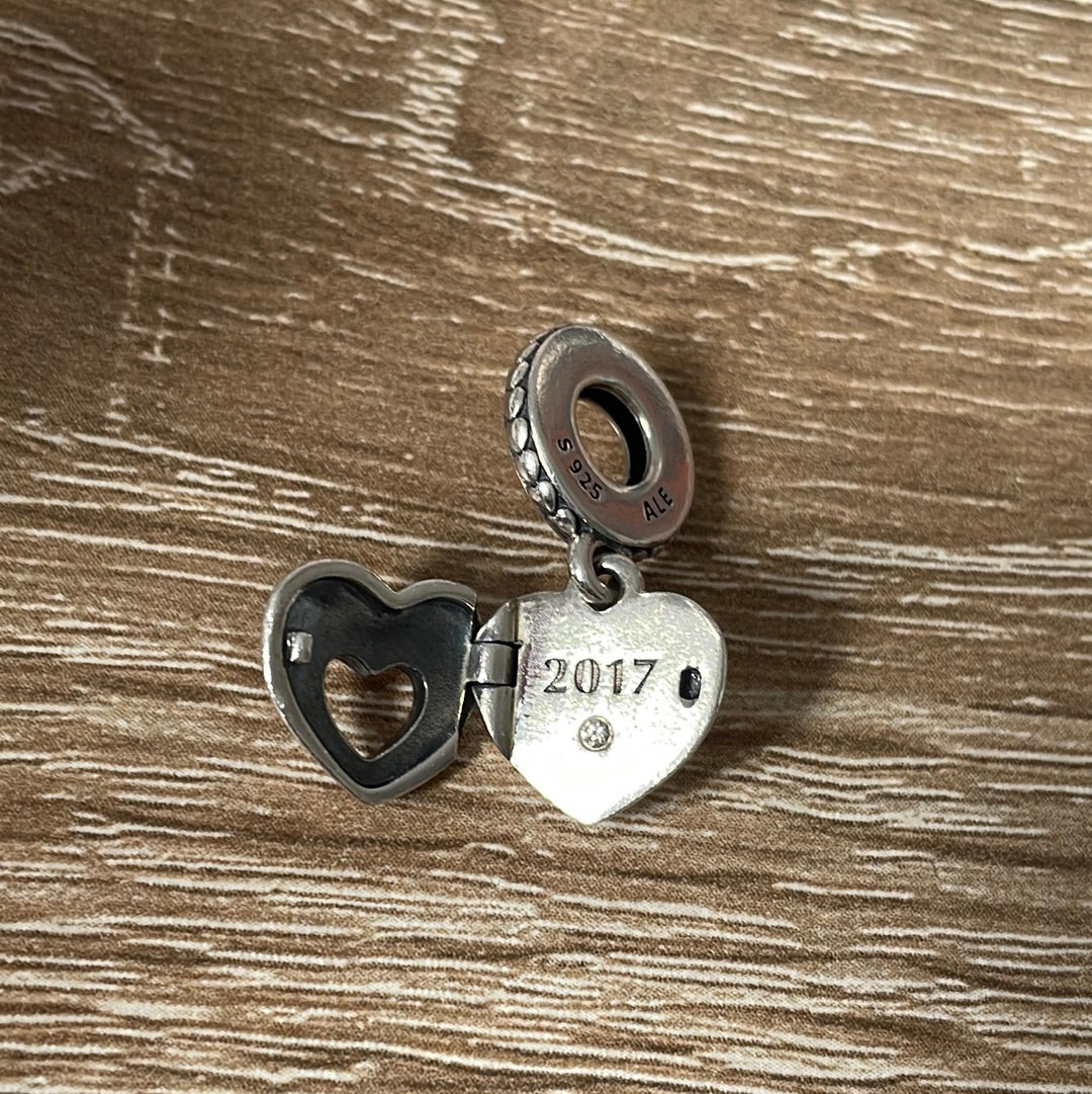 Genuine Pandora Club Diamond Club 2017 Charm HTF