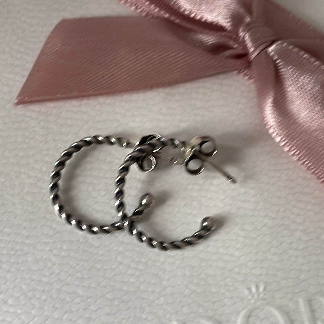 Genuine Pandora Oxidised Twisted Hoops Compose