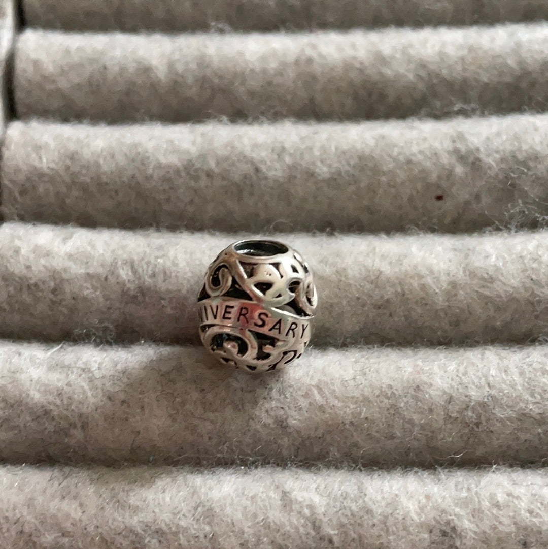 Genuine Chamilia Happy Anniversary Openwork Charm