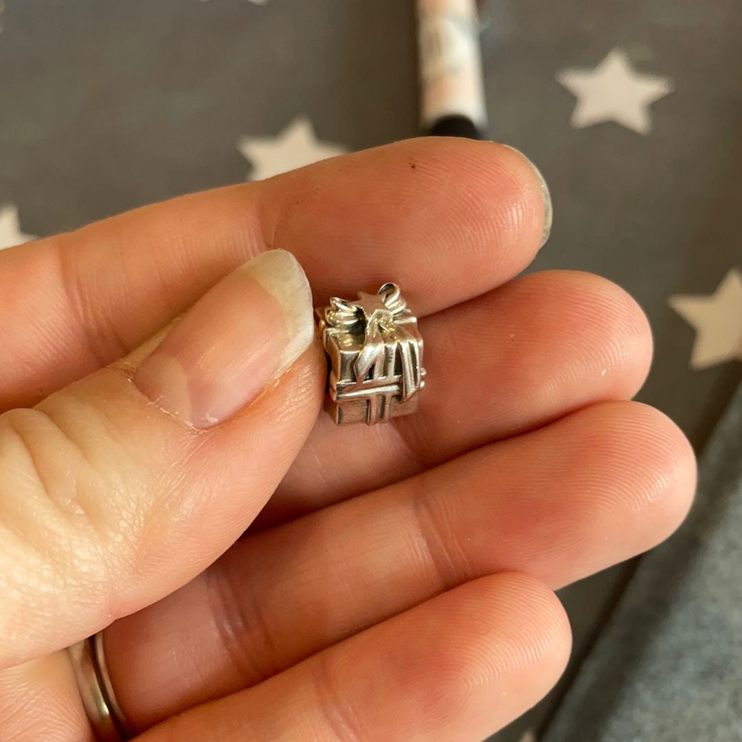 Genuine Pandora Present Plain Silver Charm With Star and Bow Charm