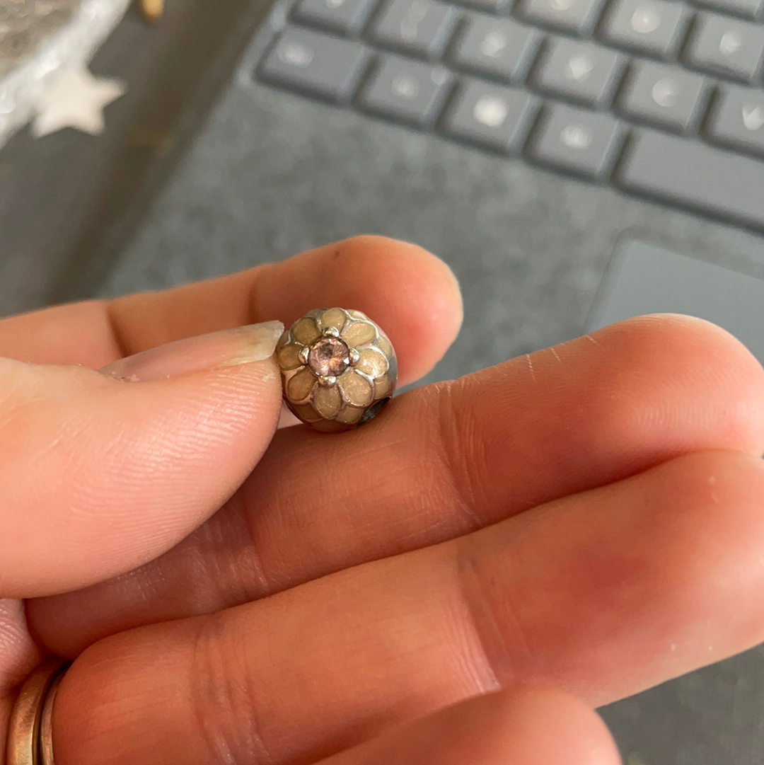 Genuine Pandora Cream Blooming Dahlia Flower Bloom Clip