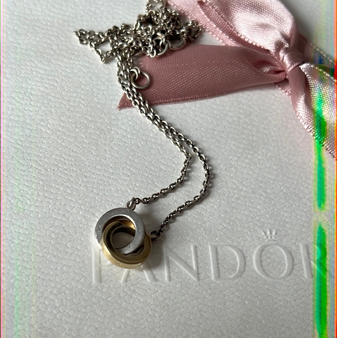 Genuine Links of London Sterling Silver And Gold Tone Interlinking Rings Necklace