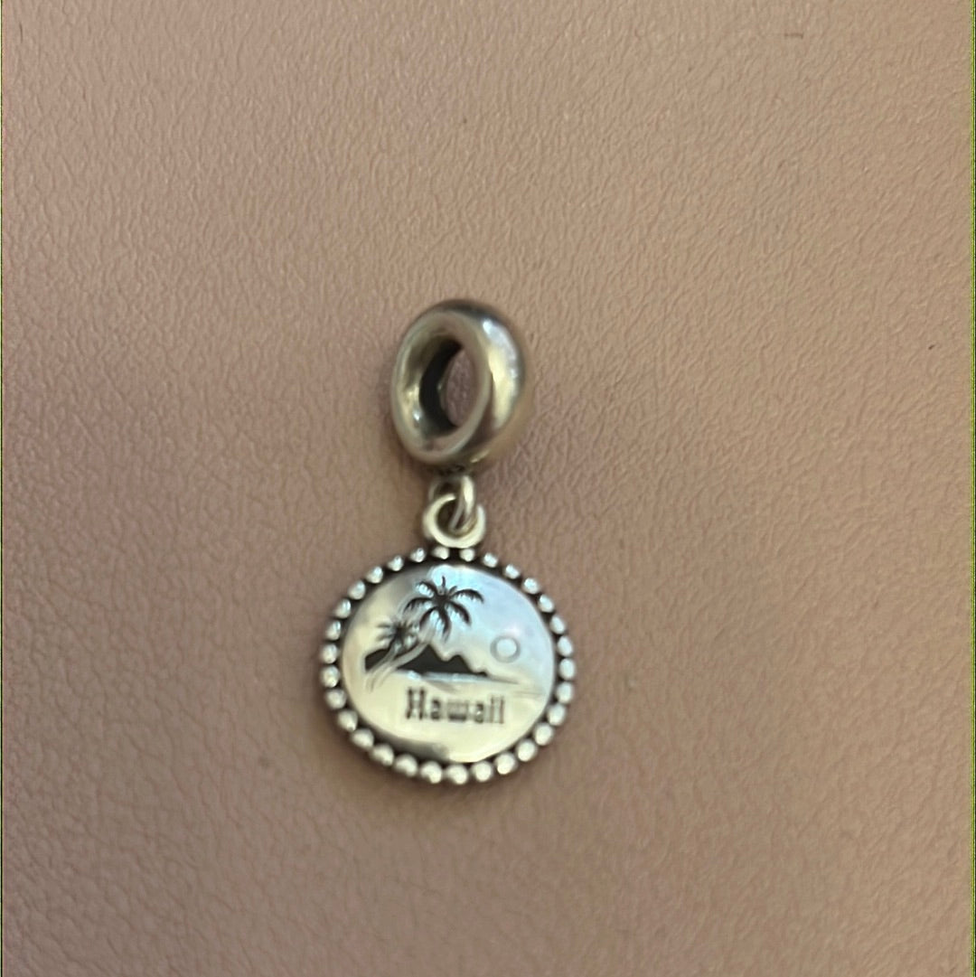 Genuine Pandora RARE HTF Hawaii America USA Travel Charm