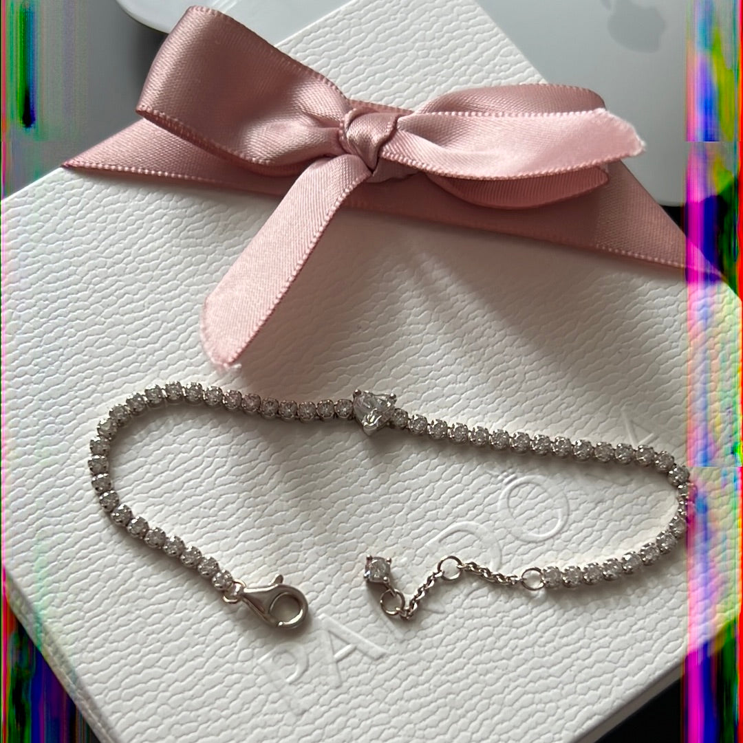 Genuine Pandora Pave Sparkling Heart Adjustable Bracelet Size 1 16.5cm
