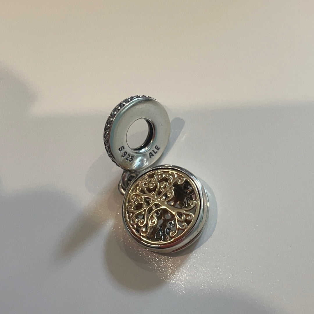 Genuine Pandora Brand New Two Tone G585 and Silver Family Tree