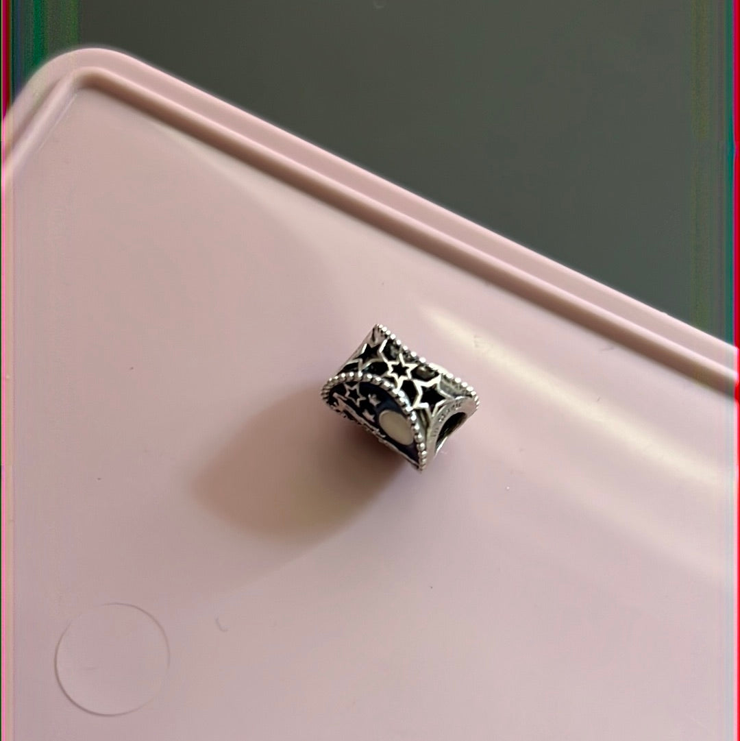 Genuine Pandora Santa Sleigh 'Believe in Magic' Christmas Enamel Charm