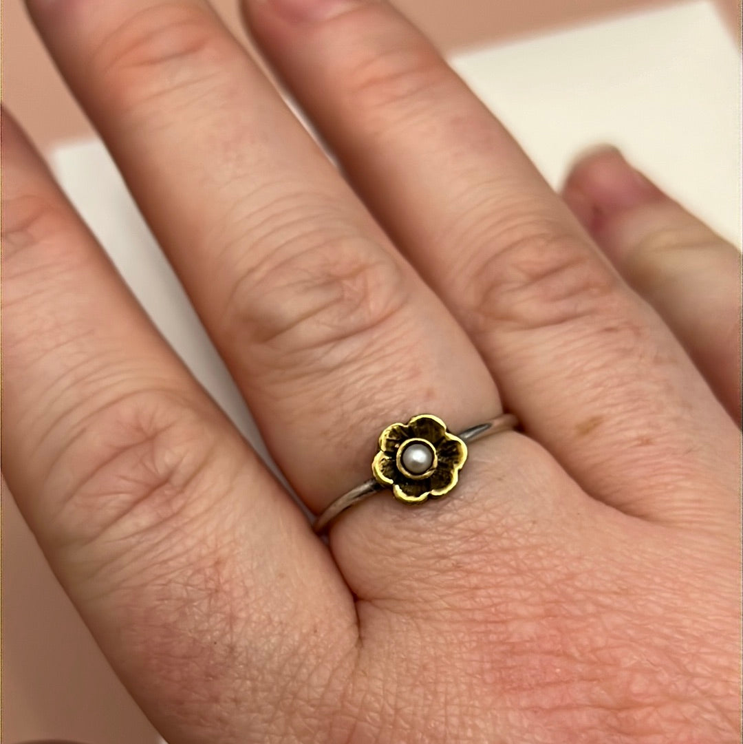 Sterling Silver Ring 58 With Gold Tone Flower and Pearl