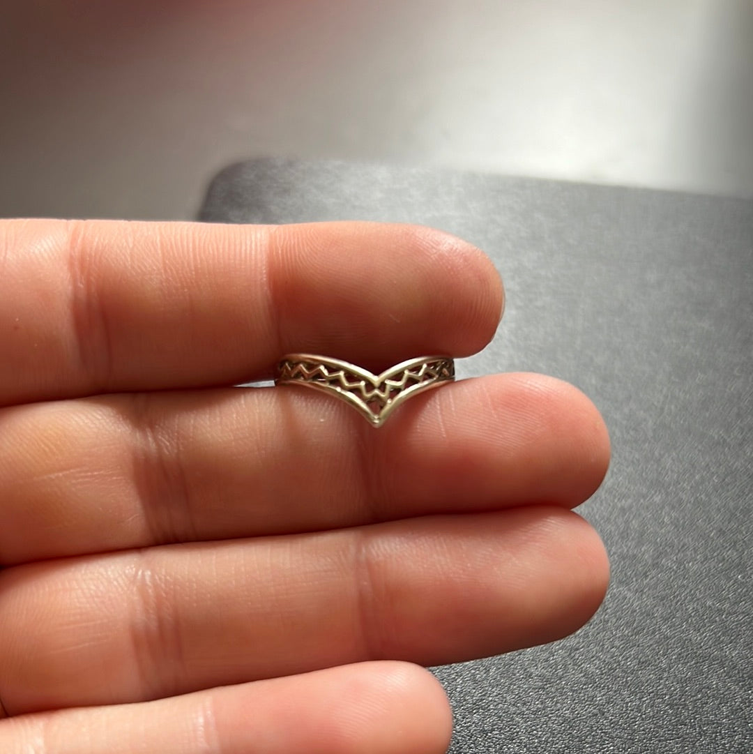 Solid Gold 715 Hallmarked Celtic Openwork Wishbone Ring 54