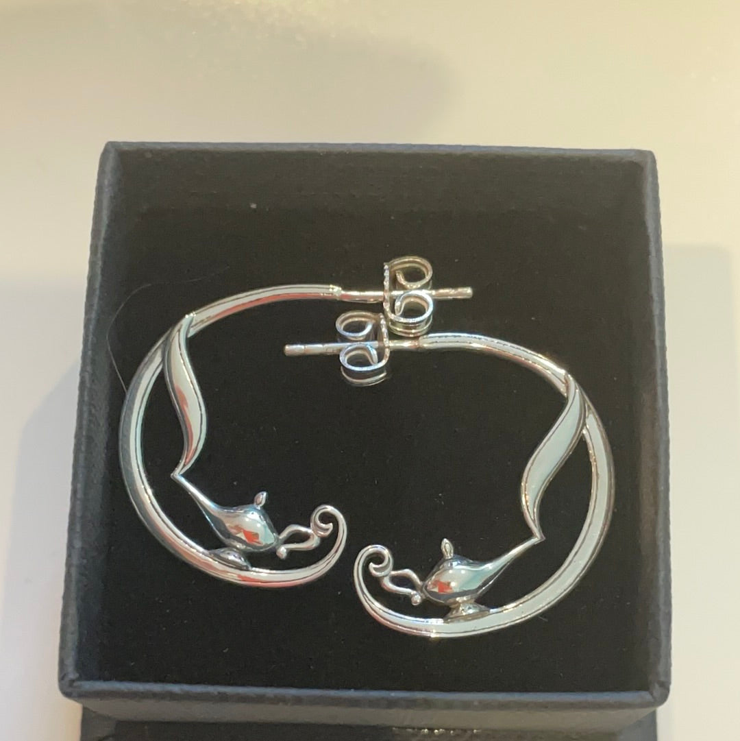 Genuine Chamilia Brand New in Box Aladin Genie's Lamp Hoop Earrings