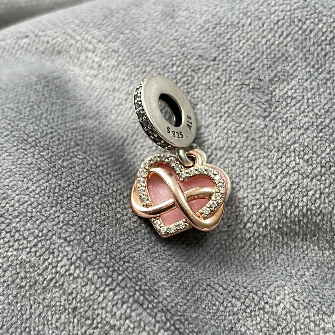 Genuine Pandora Rose Gold Infinity Pave Infinity Heart With Pink Enamel Background
