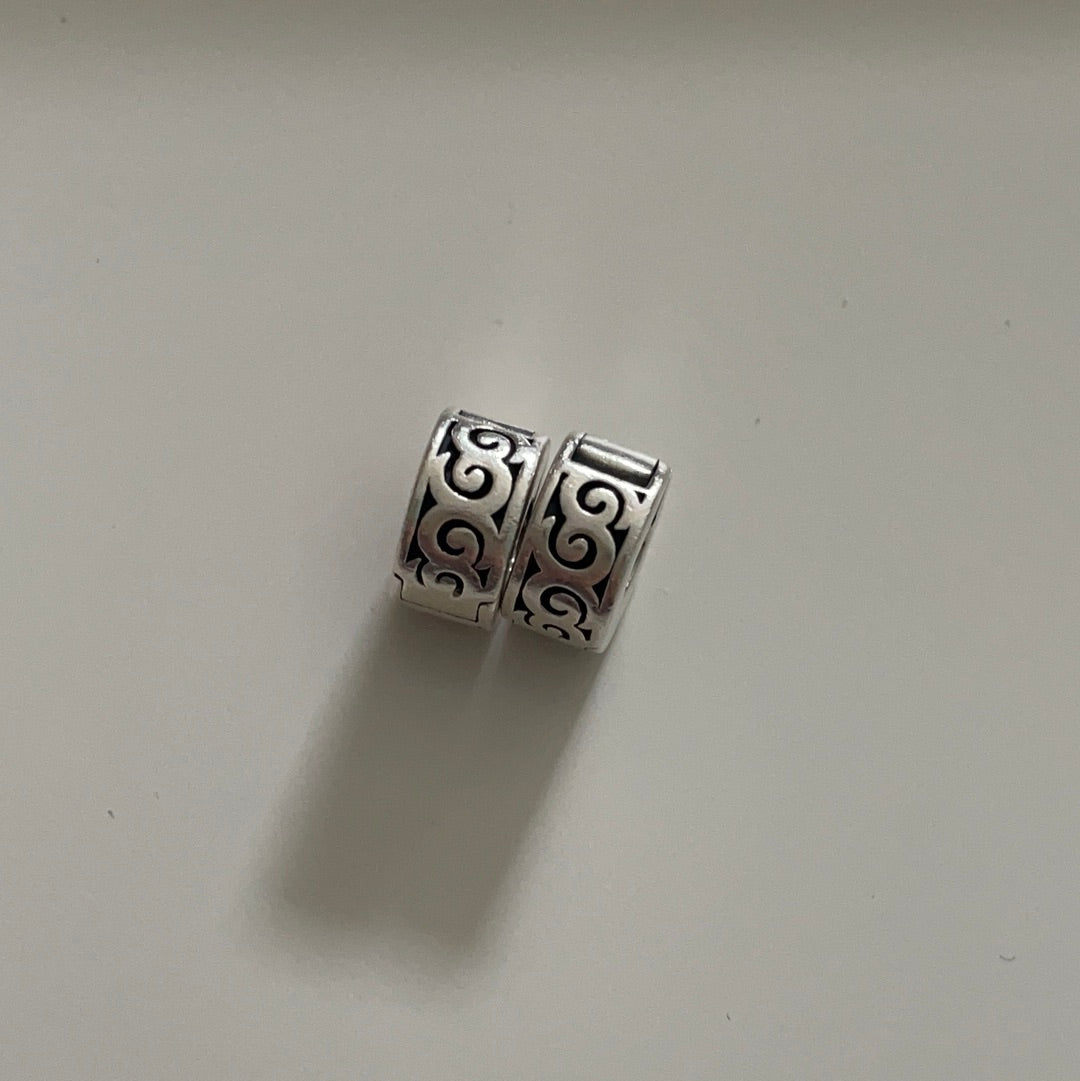 Genuine Chamilia Swirl Serpentine Silicone Clip Charm
