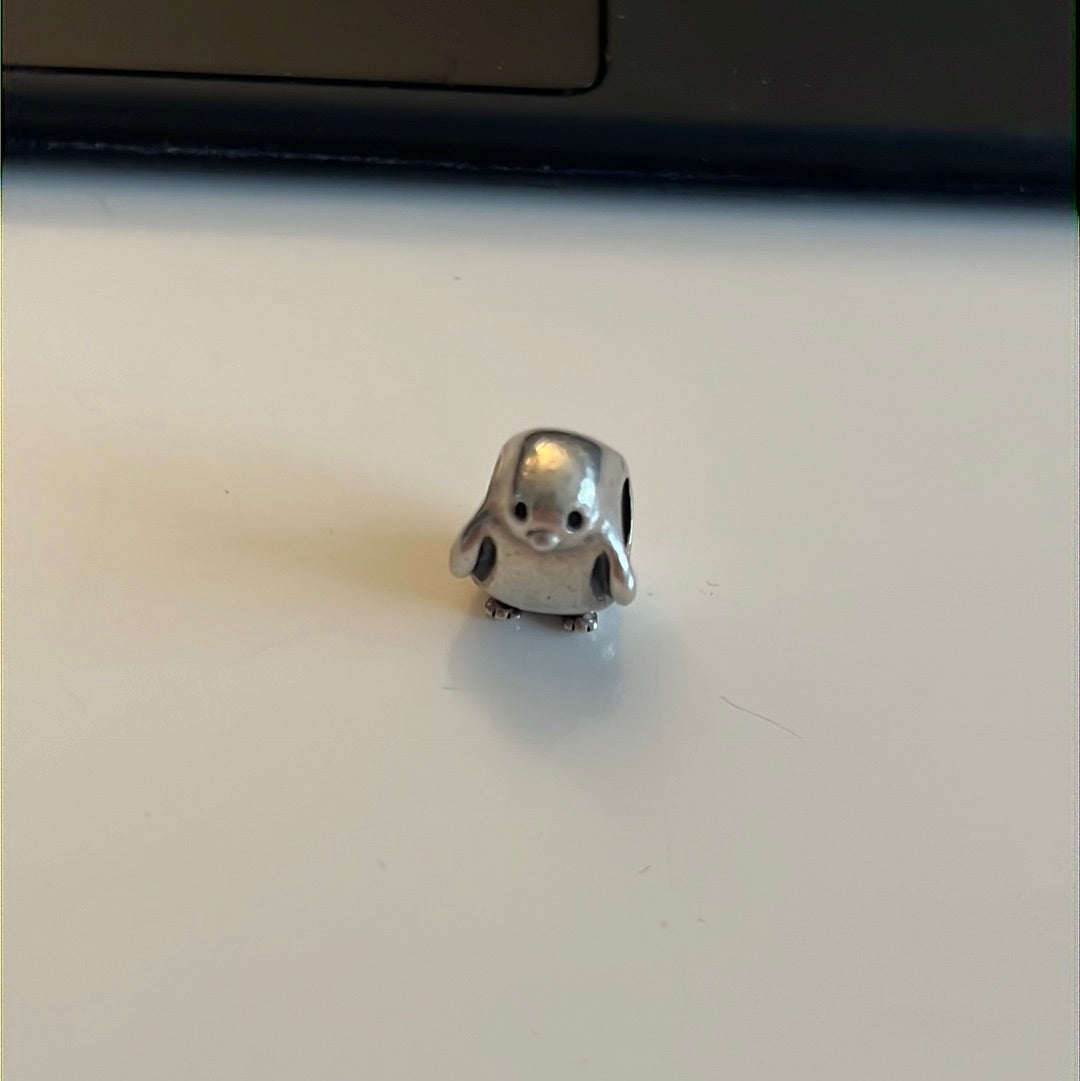 Genuine Chamilia Christmas Penguin Animal Charm