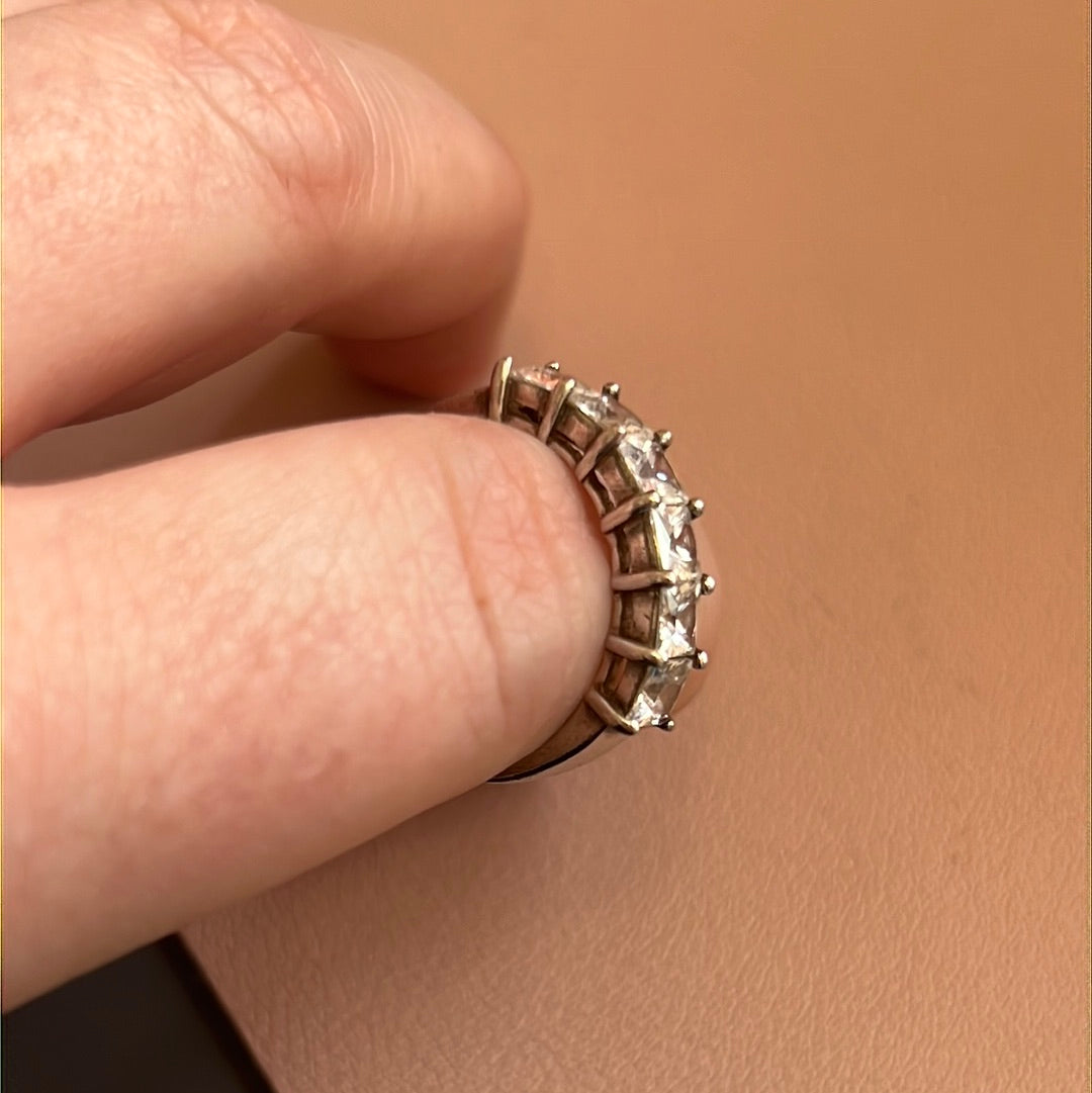 Sterling Silver Ring Beautiful Clear Square Stones 56