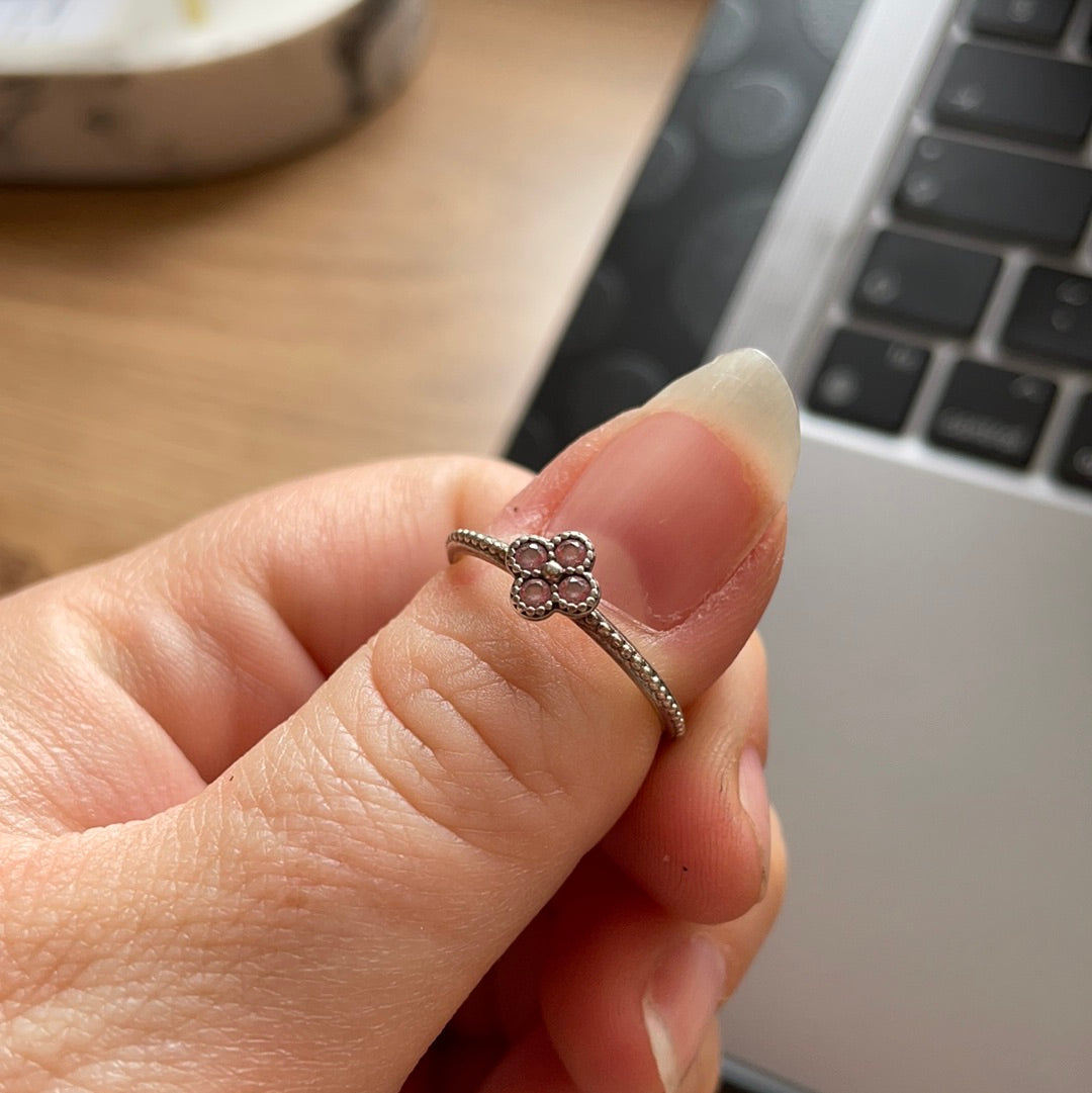 Genuine Pandora Ring Small Flower Clover Petal Ring – Preloved