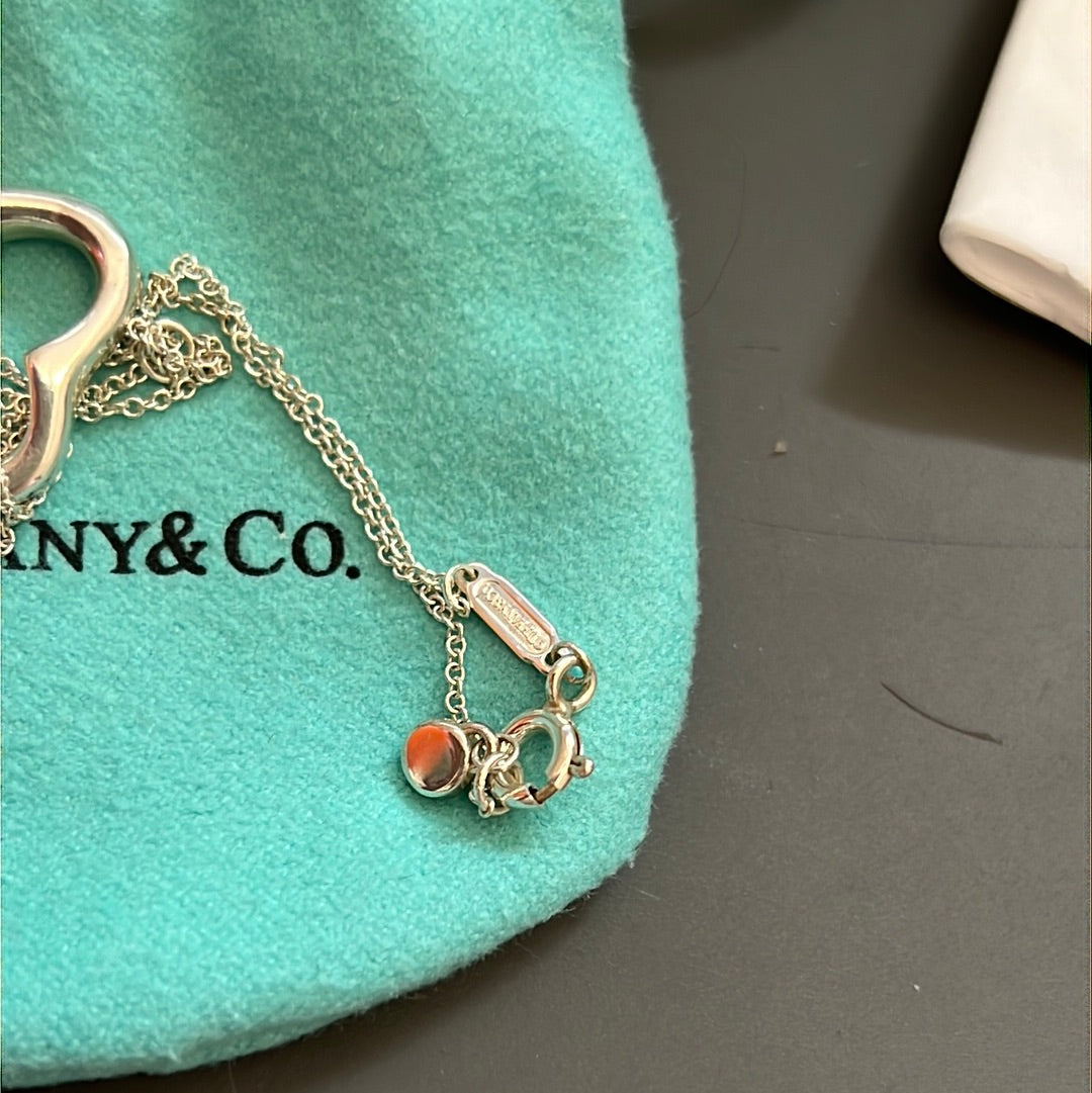 Genuine Tiffany & CO Sterling Silver Open Heart Pendant Choker Necklace 43cm