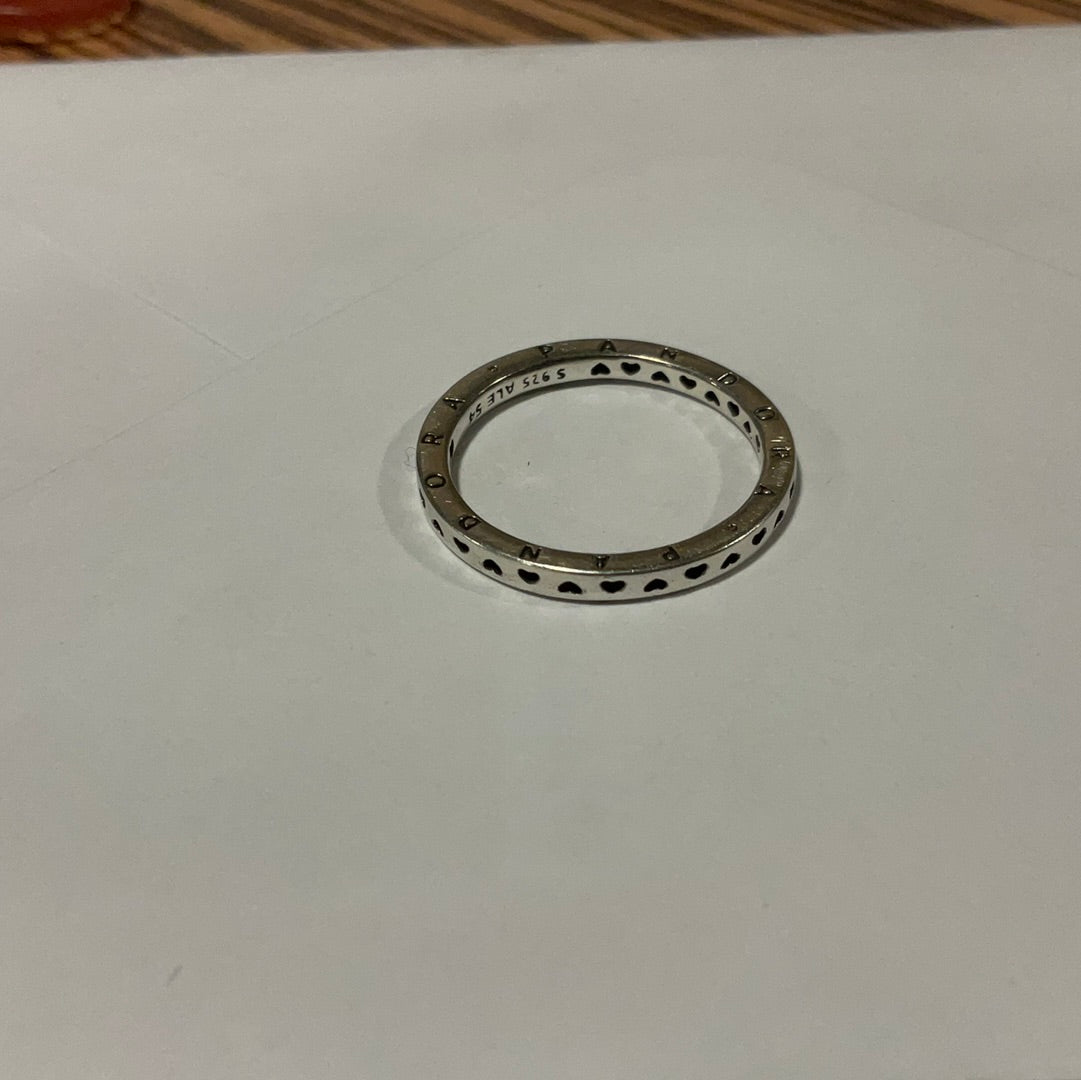 Sterling silver radiant hearts copy ring Size 54