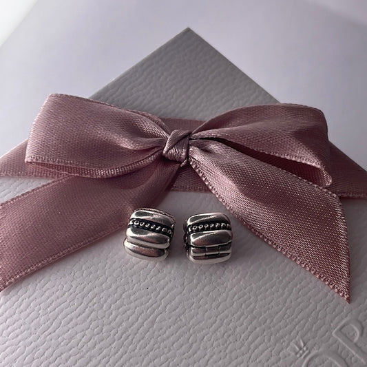 Genuine Pandora Pair of Dotted Line Clips Clip Retired x1