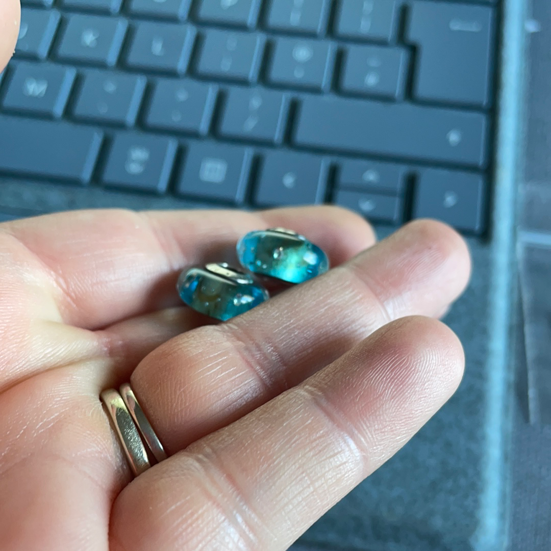 Pandora (?) PLEASE READ Faceted Murano Blue Turquoise With Bubbles Charm x2