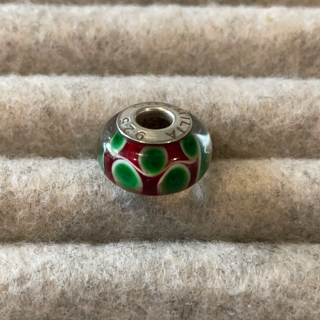 Genuine Chamilia murano - Red, green and white