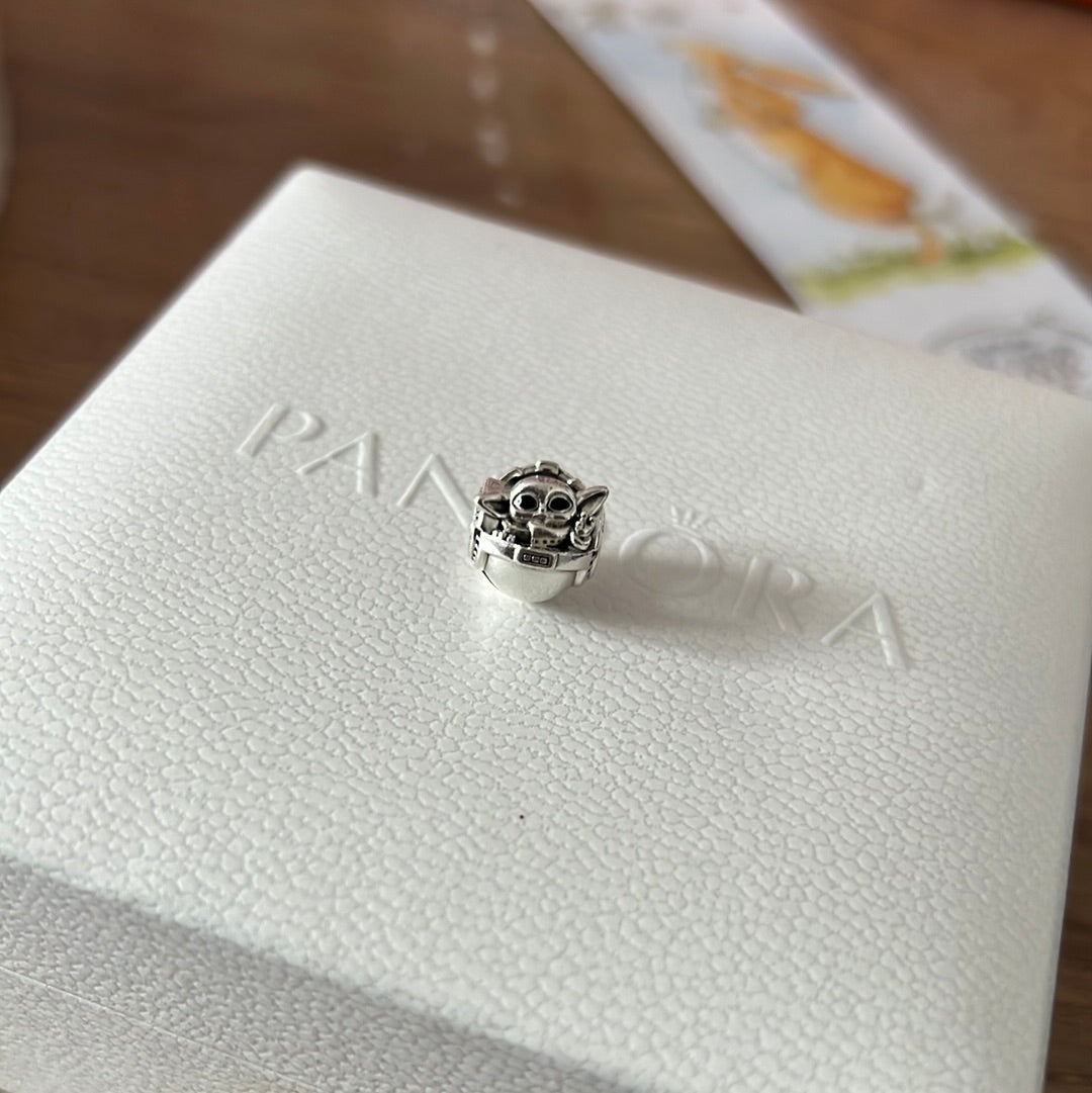 Genuine Pandora Brand New Star Wars Mandalorian The Child Baby Yoda Grogu CribCharm