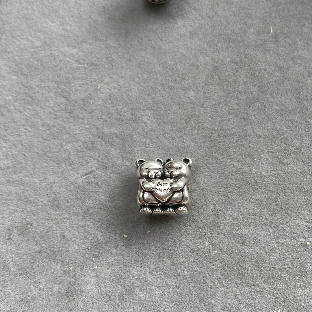 Genuine Pandora Bears Charm Holding Best Friends Heart