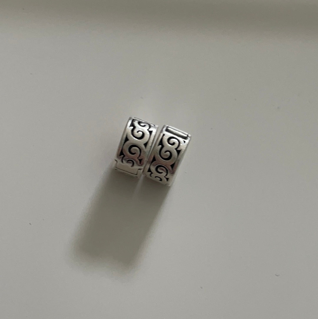 Genuine Chamilia Swirl Serpentine Silicone Clip Charm