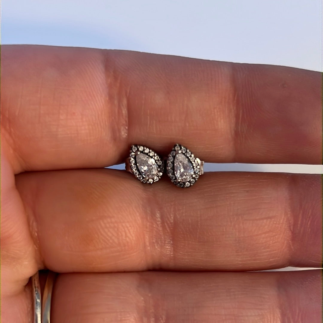 Genuine Pandora Small CZ Clear Teardrop Earrings Studs.