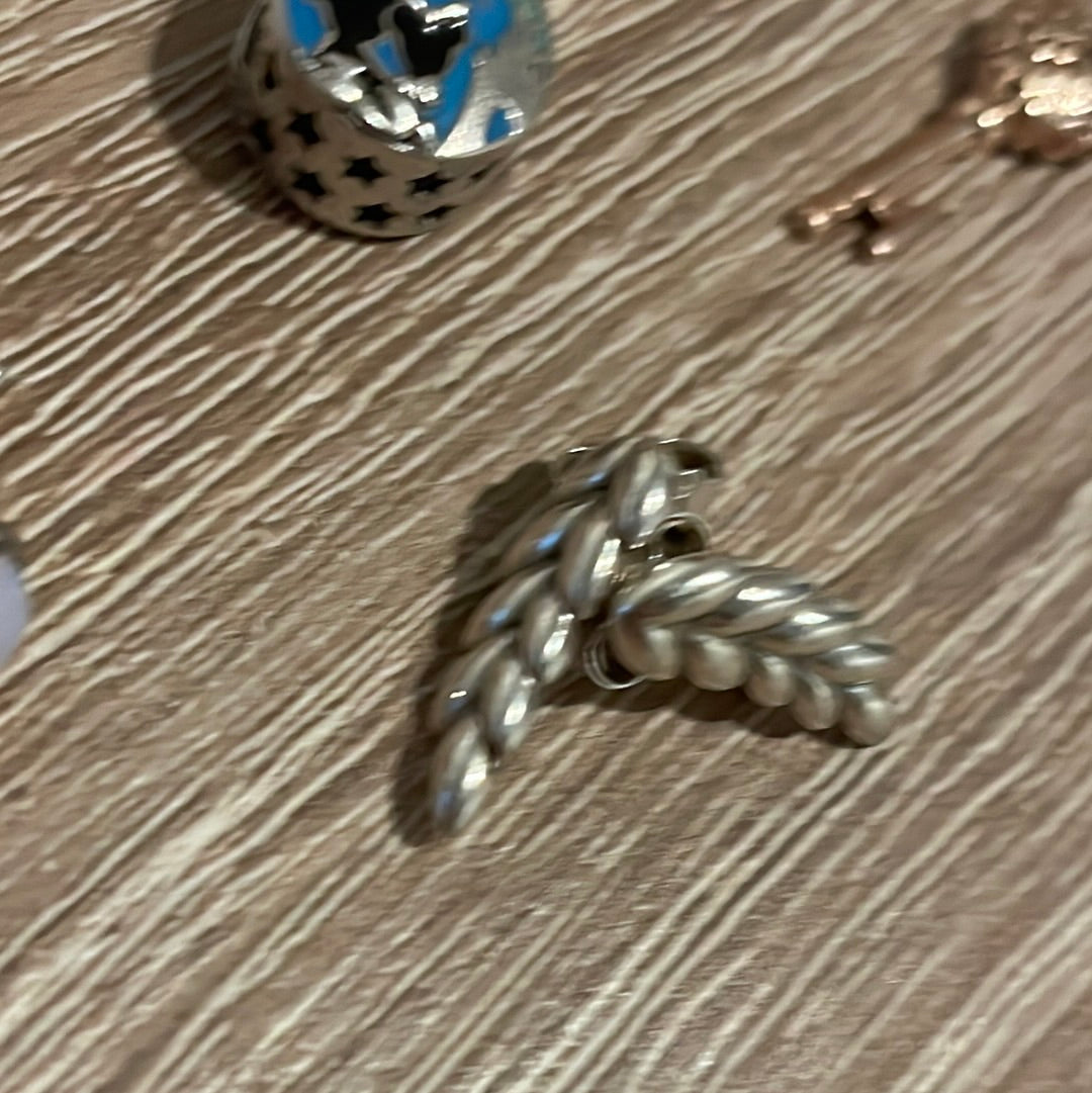 Genuine Pandora Wheat Sheaf Earrings