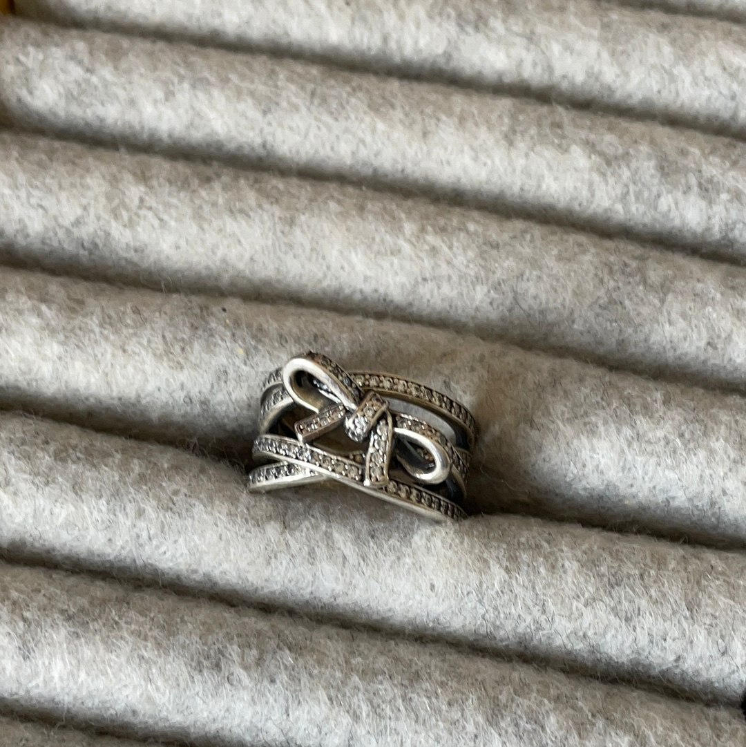 Genuine Pandora Pave Chunky Sparkle Bow Ring in Size 54 No Stones Missing