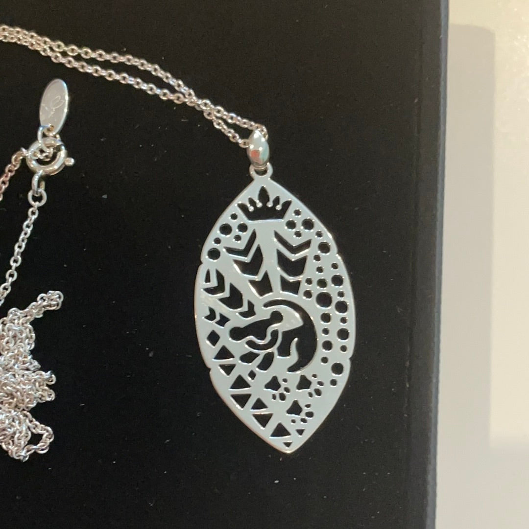 Genuine Chamilia Brand New in Box Disney Lion King Simba Openwork Necklace
